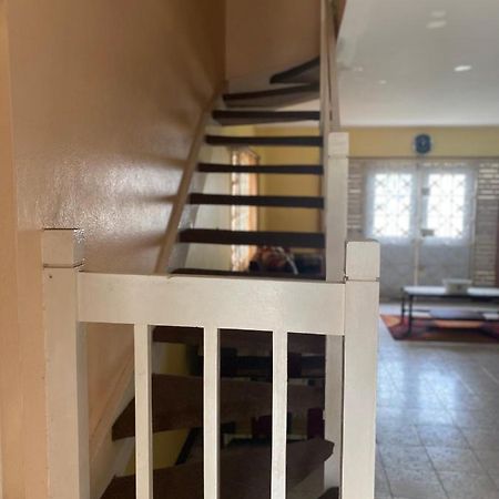 קינגסטון Finest Accommodation Renfrew Place 4-12 Renfrew Rd 2 Bedroom 2 Bat Apt # 15 New Kinston Jamaica מראה חיצוני תמונה